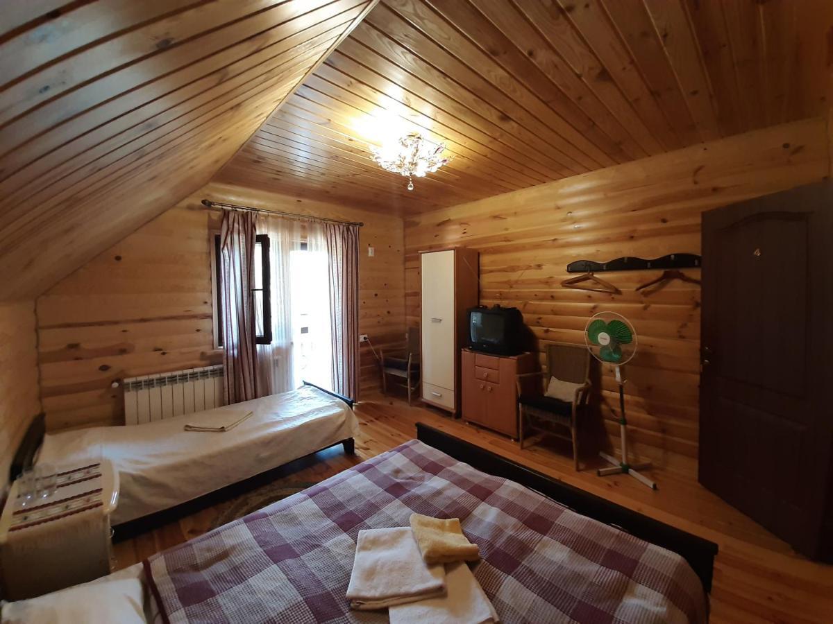 Садиба Орисин Явір Orysyn Yavir Pension Svityaz' Buitenkant foto